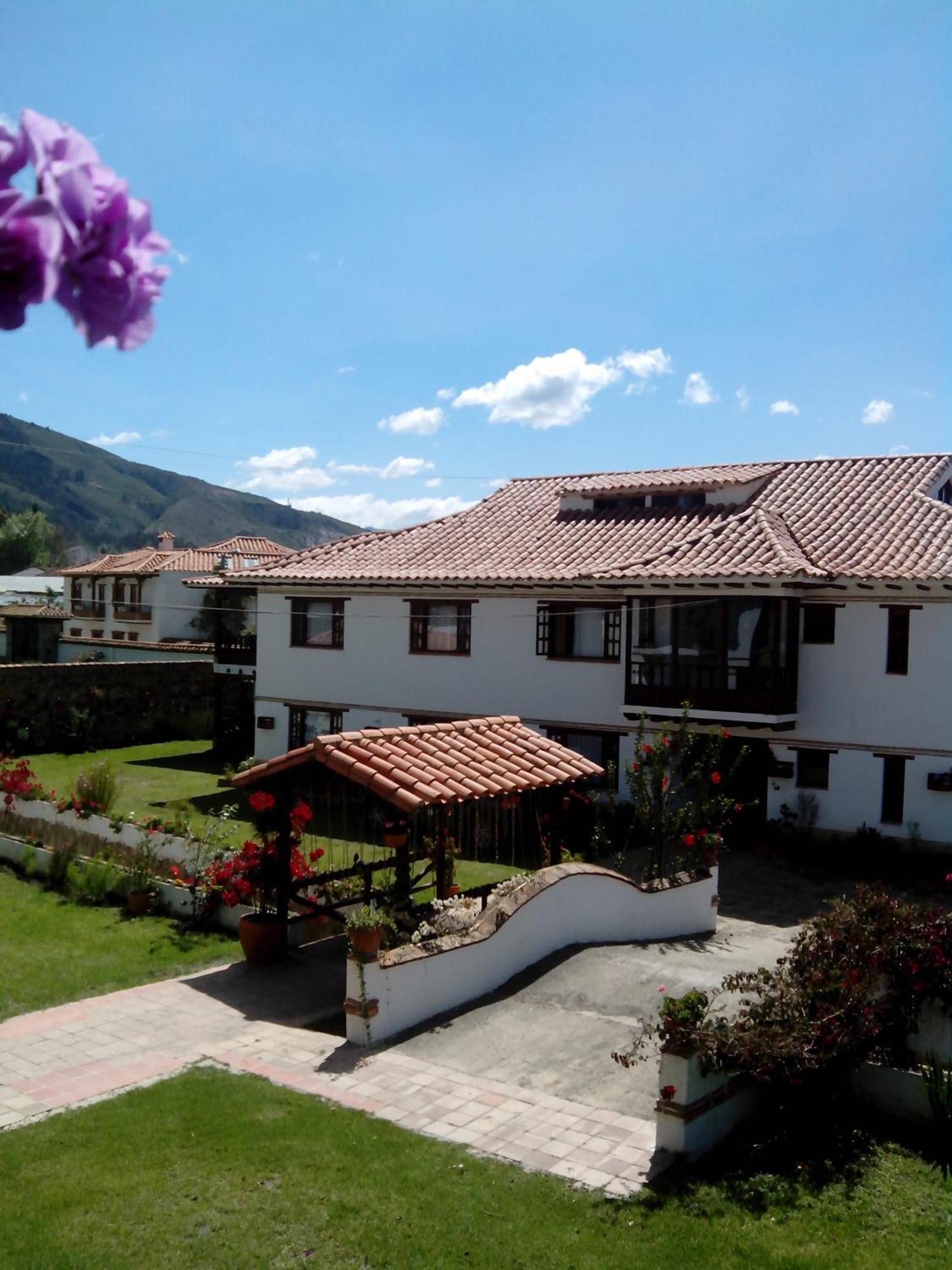 Santa Viviana De Leyva 3*